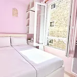Pink Warm Studio Near Arc De Triomphe